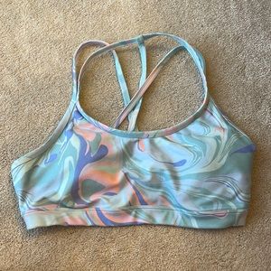 Used Gilly Hicks/Hollister Multicolored Sports Bra Size Large